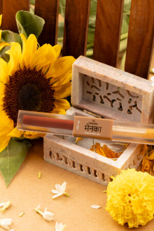 Menaka Lip Oil — M04 Mocha Mehfil