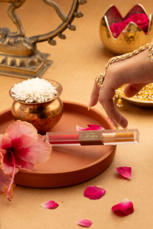 Menaka Lip Oil — M01 Gulabi Glow